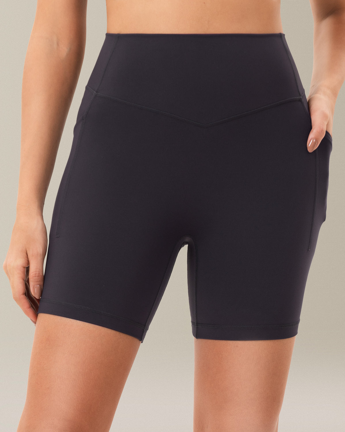 6'' Seamless Soft Biker Shorts with Pockets - No Front Seam & V-shaped - Grey
