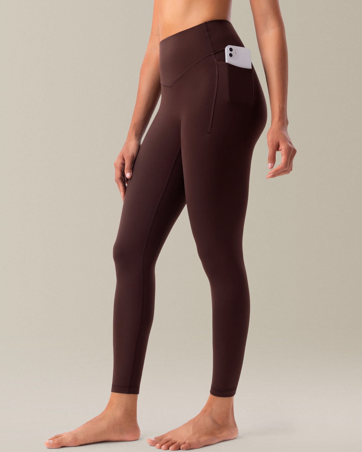 YUNOGA HugMotion No Front Seam Leggings for Women with Pockets - 25 Inches High Waisted Buttery Soft Workout Gym Yoga Pants - Hot Fudge