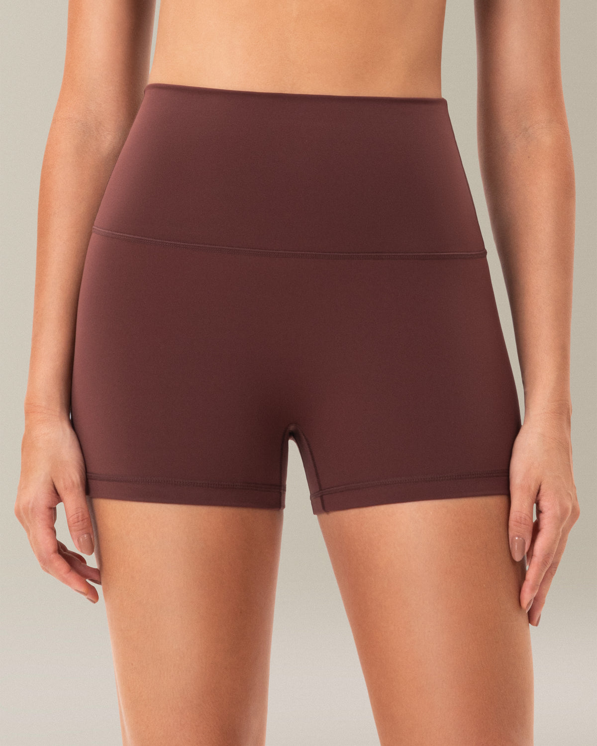8063 Yunoga No Front Seam High‑Waisted Biker Shorts Brown Stone