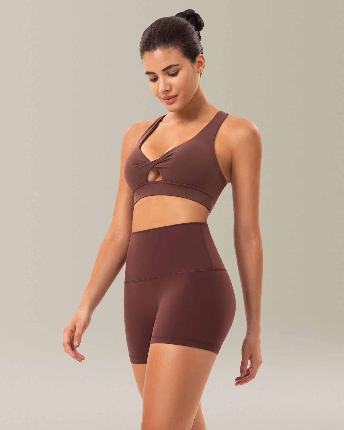 8063 Yunoga No Front Seam High‑Waisted Biker Shorts Brown Stone