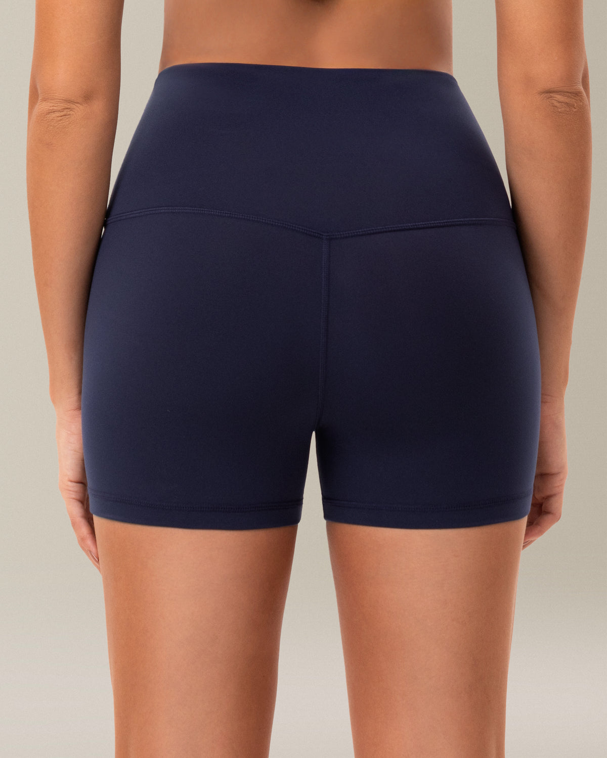 8063 Yunoga No Front Seam High‑Waisted Biker Shorts Navy
