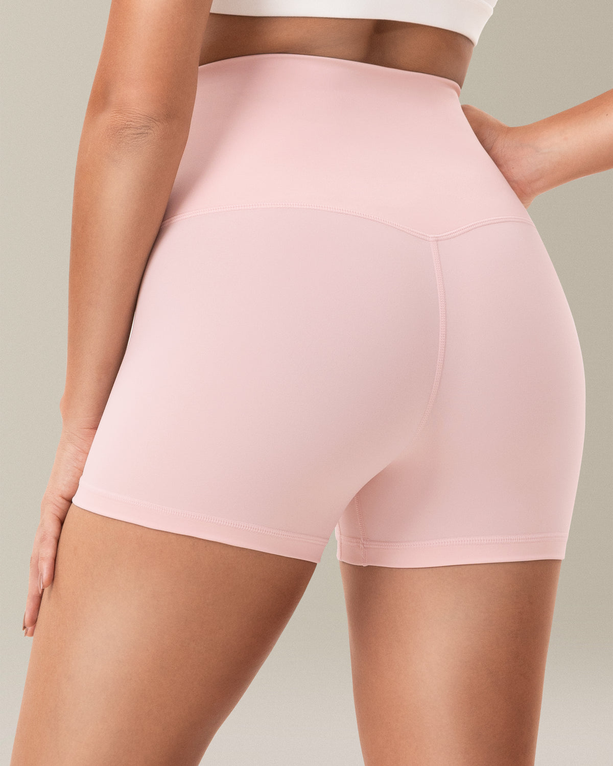 8063 Yunoga No Front Seam High‑Waisted Biker Shorts Pink Sude